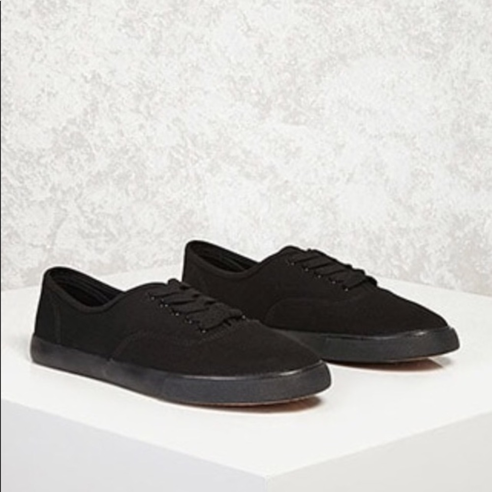 *Brand New // FOREVER 21 Low top Lace-up Sneakers